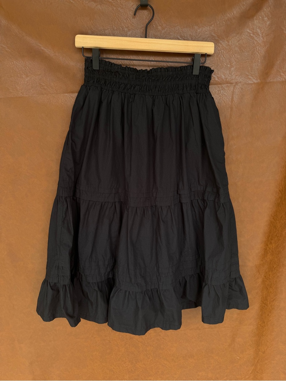 Quince Women’s Black Tiered Midi Skirt Smocked Elastic Waist Size Small*